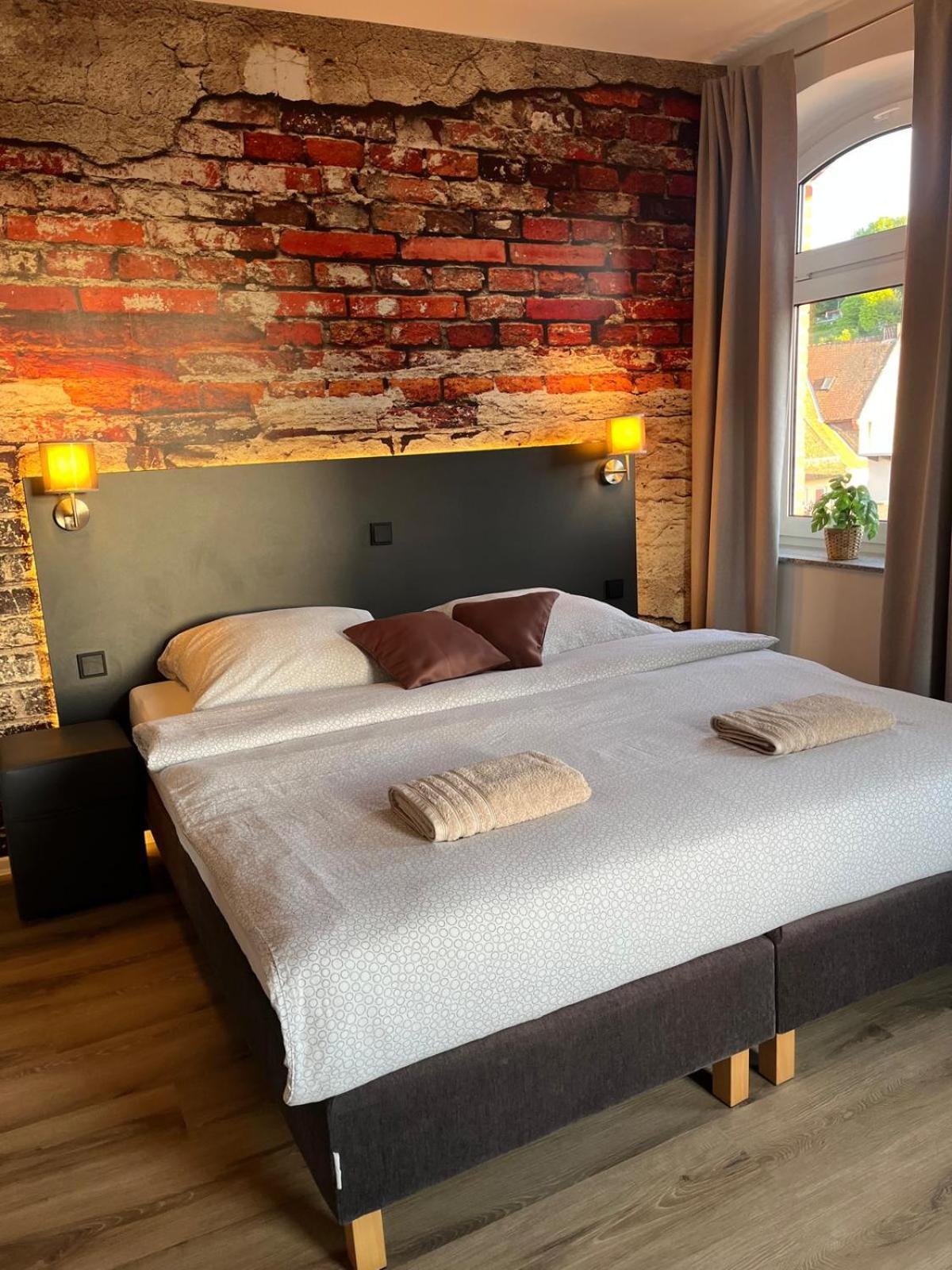 Zur Sonne "Gasthaus-Bar-Events" Poppenhausen Ngoại thất bức ảnh