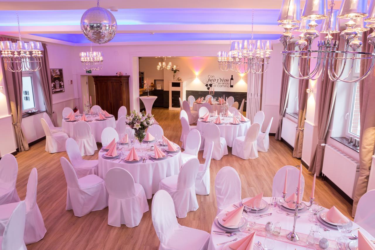 Zur Sonne "Gasthaus-Bar-Events" Poppenhausen Ngoại thất bức ảnh